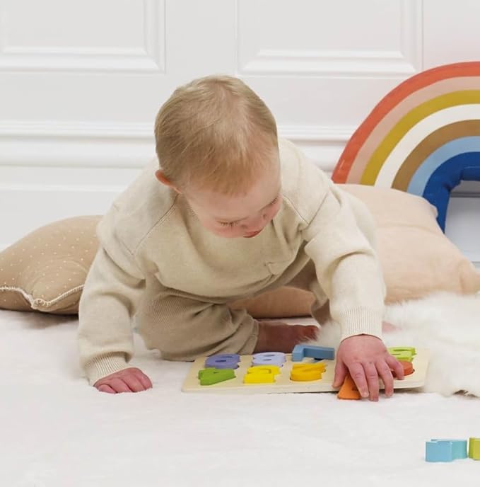 Le Toy Van - Wooden Figures Counting Puzzle Toy | Suitable for Age 18+ Months
